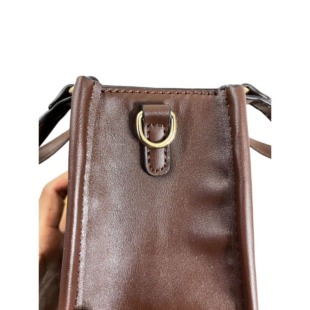 Adrienne Vittadini Signature Collection Phone Holder Crossbody - Picture 14 of 16